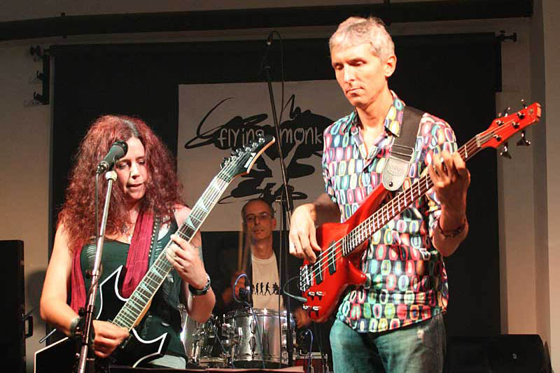 The Flying Monkeys mit Johanna Leonhard, Oliver Friedel und Matthias Kehrer in der Fotowerkstatt KL im Jahr 2011